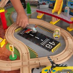 Игровой набор "Транспортный Хаб" (Transportation Station), 58 элементов, стол